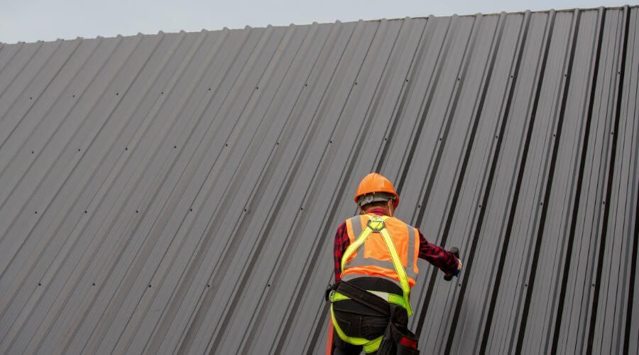 Professional metal roof installation services in Everett, WA